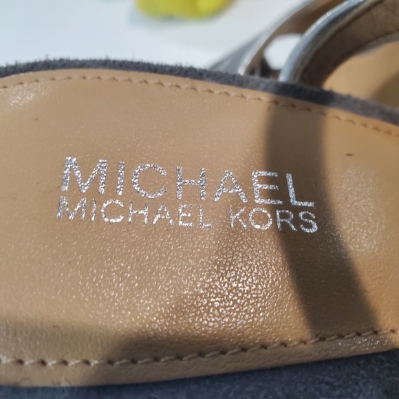 Michael Kors Lexi Suede Platform Heels Size 6.5 - Picture 6 of 9